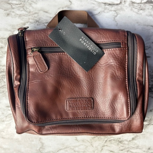 Perry Ellis Other - NWT Perry Ellis Portfolio Brown Leather Travel Bag